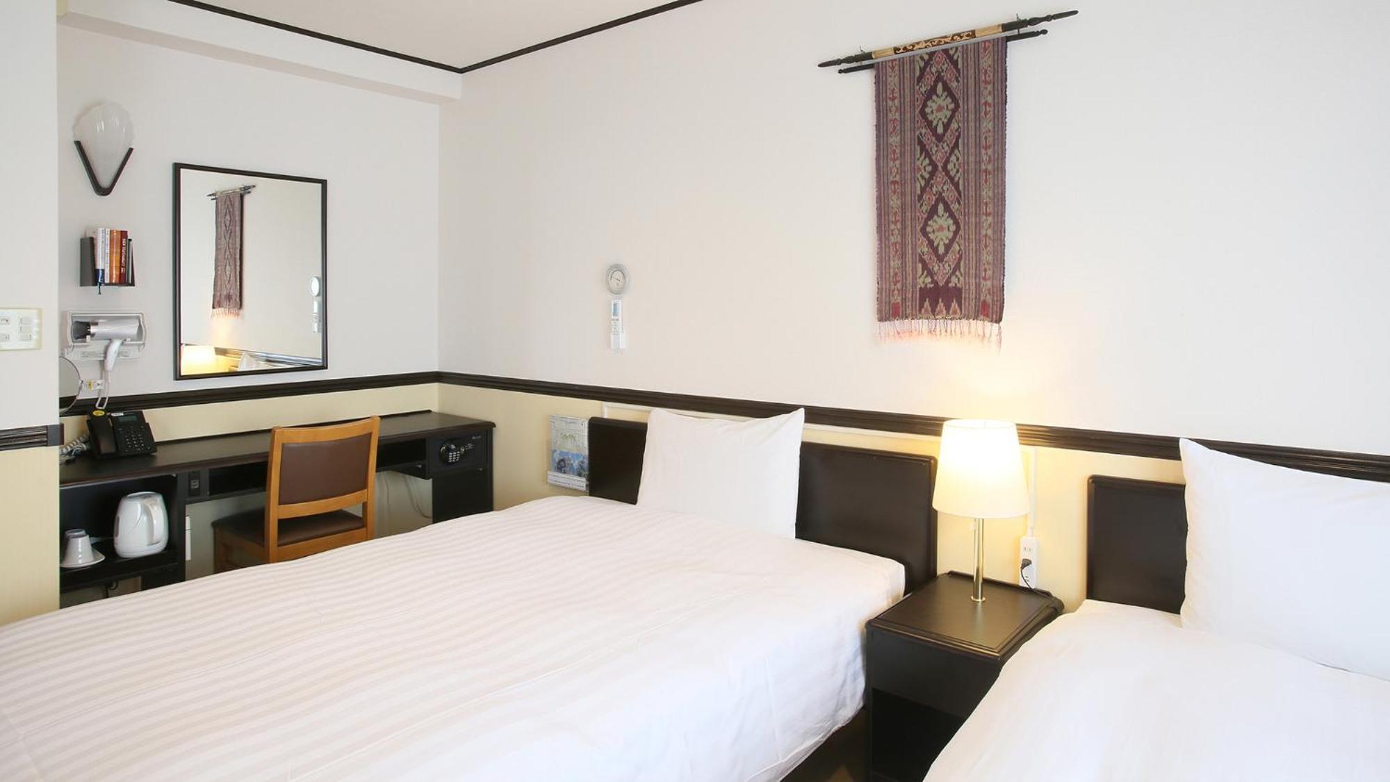 Toyoko Inn Okinawa Ishigaki-Jima Ishigaki  Δωμάτιο φωτογραφία